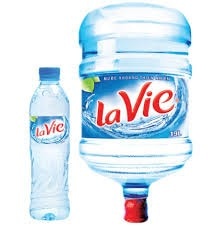 Liên hệ đặt nước Lavie và các sản phẩm nước chuẩn bị cho kế hoạch từ thiện